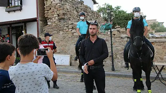 Harput'ta atlı jandarma timlerine yoğun ilgi