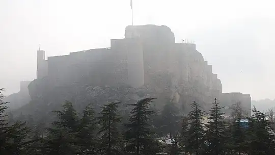 Harput'ta sis bulutlarının görsel şöleni