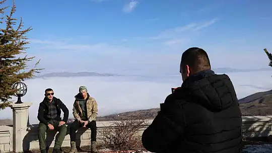 Hazar Gölü'nde dron ile çekilen görüntüler görsel şölen oluşturdu.