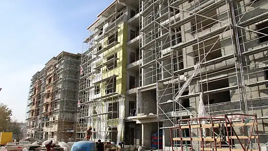 Hem yıkım, hem yapım çalışması sürüyor, bir mahalle 2 bin 251 konutla hızla dönüşüyor