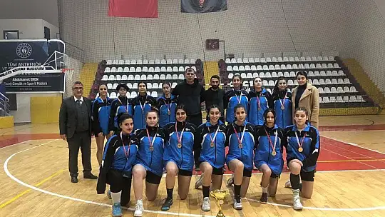 Hentbol grup müsabakaları