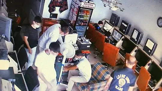 Hırsız, önce güvenlik kamarasına sonra polise yakalandı