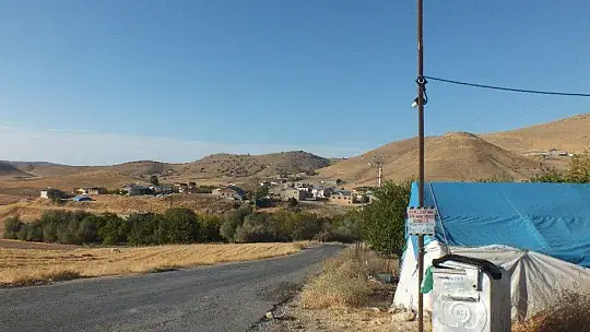 Hırsızlar için kurulmuştu, pandemide işe yaradı bu köye Covid-19 giremedi