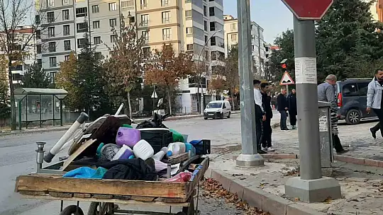 Hurdacılık yapan hasta kadın eşine, torununa ve çocuklarına bakıyor