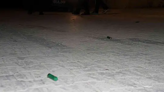 Husumetlilerin karşılaşmasında silahlar konuştu: 2 yaralı