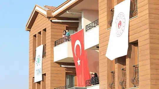 İçişleri Bakanı Süleyman Soylu, 8 bininci deprem konut teslim töreni için Elazığ'da