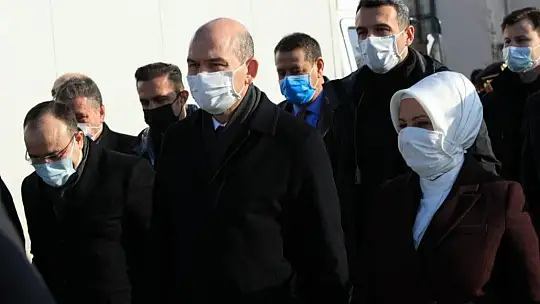 İçişleri Bakanı Süleyman Soylu, 8 bininci deprem konut teslim töreni için Elazığ'da