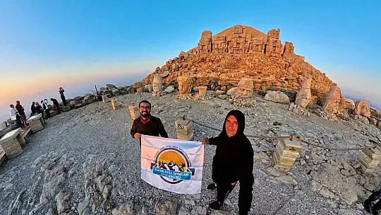İki öğretmen bisikletle 5 günde 450 kilometre yol yaptı: Nemrut ve Göbeklitepe'ye bisiklet ile ulaştı