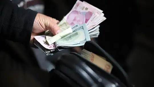 Para Dolusu Çanta Bulan İnşaat İşçisi Ne Yaptı!