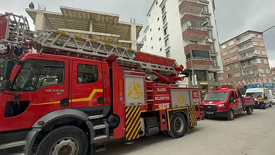İntihar girişiminde bulunan şahsa çocuktan dikkat çeken öğüt: ''Niye atlıyorsun, orada yanacaksın''