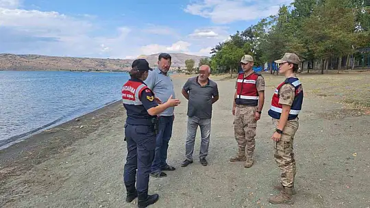 Jandarma çevre kirliliğine karşı vatandaşları bilgilendirdi