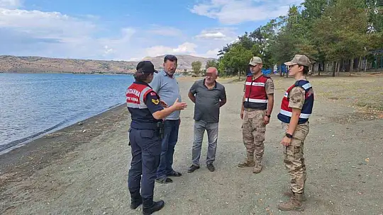 Jandarma çevre kirliliğine karşı vatandaşları bilgilendirdi