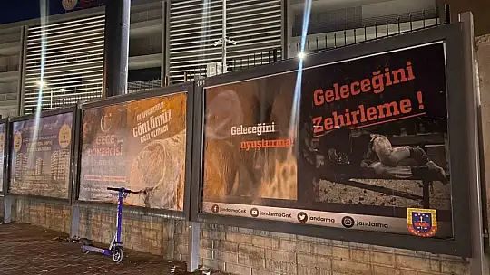 Jandarma, uyuşturucuya karşı vatandaşları bilgilendirdi
