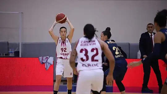 Kadınlar Basketbol Süper Ligi: Elazığ İl Özel İdare: 60 - Fenerbahçe: 82