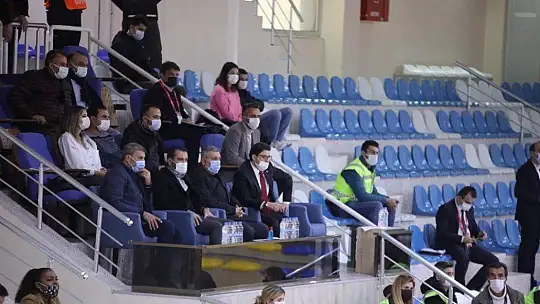 Kadınlar Basketbol Süper Ligi: Elazığ İl Özel İdare: 73 - ÇBK Mersin Yenişehir Belediyesi: 92