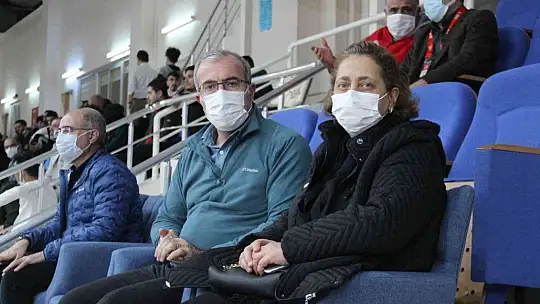 Kadınlar Basketbol Süper Ligi: Elazığ İl Özel İdare: 83 - Beşiktaş: 77