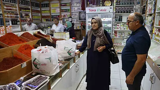 Kapalı Çarşı'daki gurbetçi yoğunluğu esnafın yüzünü güldürdü