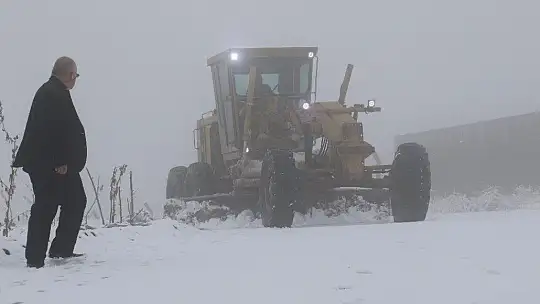 Kar Elazığ'da 14 köy yolunu ulaşıma kapattı