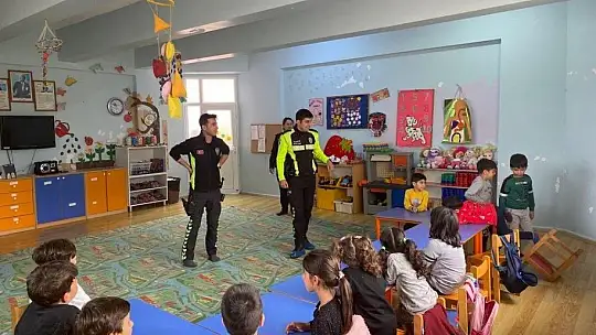 Karakoçan'da Trafik Haftası etkinlikleri