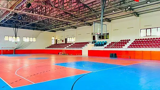Karakoçan'da yapımı devam eden spor tesislerinde sona gelindi