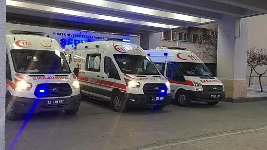 Kardeş, kazara özçekim yapan ağabeyi ve 3 arkadaşını tüfekle yaraladı