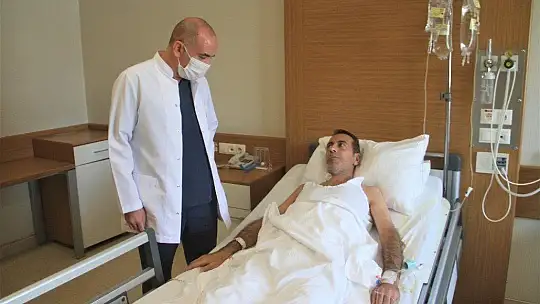 Karın ağrısı ile kanser hastalığı ortaya çıktı, kapalı yöntemle sağlığına kavuştu