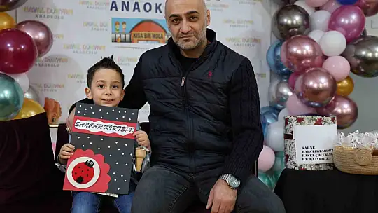 Karnelerini alan anaokulu öğrencileri, harçlıklarını hasta çocuklara bağışladı