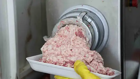 Kasapların kıyma mesaisi başladı