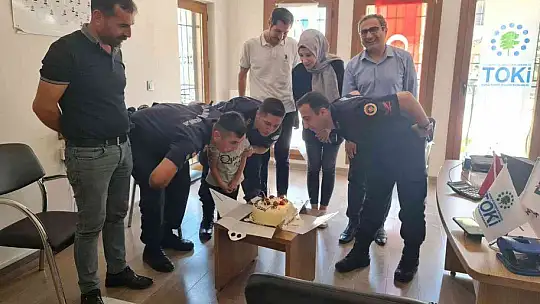 Kavga ihbarına giden jandarmaya sürpriz kutlama