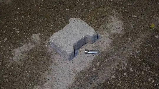 Kavgayı ayırırken pompalı tüfekle vuruldu