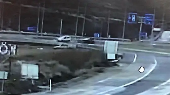 Otomobil ile Hafif Ticari Araç Çarpıştı: 6 Yaralı