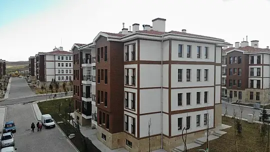 Kerpiç evlerde oturan depremzedeler, lüksü aratmayan konutlara geçti