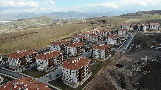 Kerpiç evlerde oturan depremzedeler, lüksü aratmayan konutlara geçti