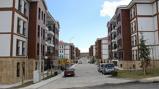 Kerpiç evlerde oturan depremzedeler, lüksü aratmayan konutlara geçti
