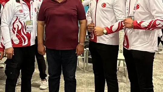 Kick boksta Elazığlı sporculardan 3 madalya