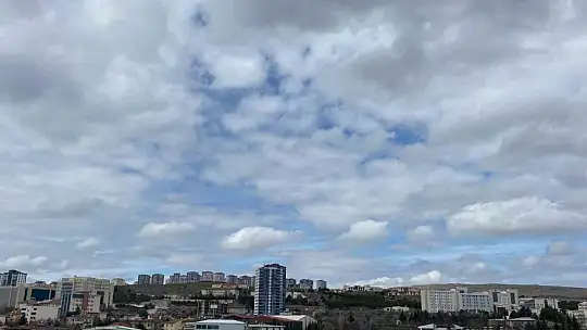 Elazığ'da sirrokümülüs bulutları oluştu