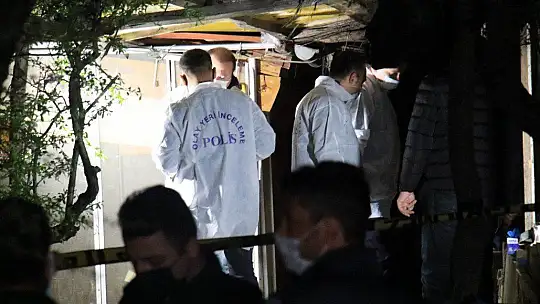 Kız arkadaşını 10 bıçak darbesiyle öldürmüştü, ilk sözleri 'İstemeden yaptım' oldu