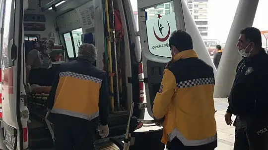 Kocasının bıçakladığı 1 çocuk annesi, polis merkezine sığındı