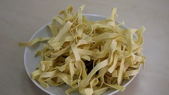 Kokusu gitti, tadı kaldı balık ve kılçığından makarna