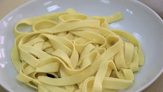 Kokusu gitti, tadı kaldı balık ve kılçığından makarna
