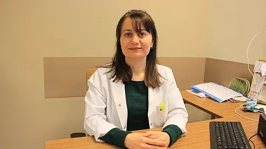 Kronik ağrısı olan bu kliniğe geliyor