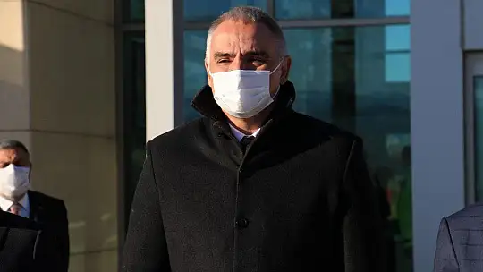 Kültür ve Turizm Bakanı Ersoy Elazığ'dan Tunceli'ye geçti