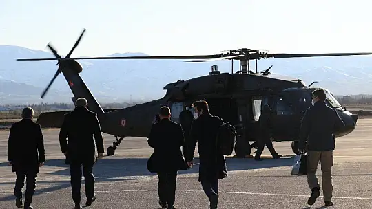 Kültür ve Turizm Bakanı Ersoy Elazığ'dan Tunceli'ye geçti