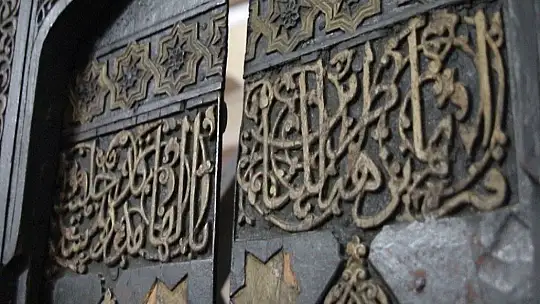 Kündekari tekniği ile yapılan minber 8 asrı aşkındır hizmet veriyor