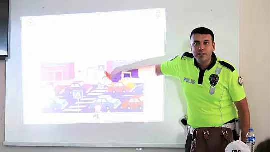 Kur'an kursu öğrencilerine trafik eğitimi verildi