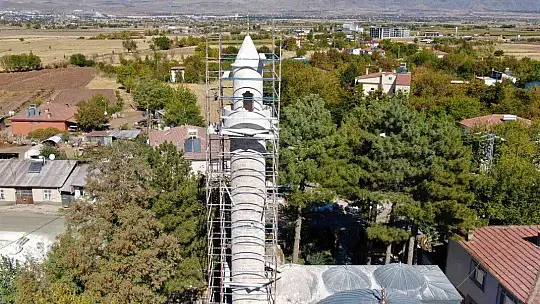 Leyleklerin yuva yaptı 386 yıllık caminin restorasyonu tamamlandı