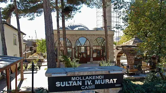 Leyleklerin yuva yaptı 386 yıllık caminin restorasyonu tamamlandı