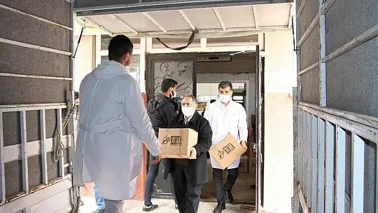 Liseliler üretti, 65 yaş üstüne ücretsiz dağıtıldı