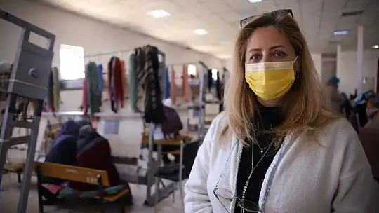 Mahalledeki sosyal tesis, 13 yıldır kadınlara iş kapısı oluyor