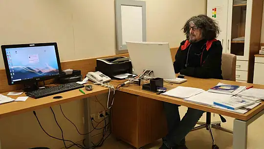 Profesör 4'üncü sıradan muhtar azalığı için aday oldu